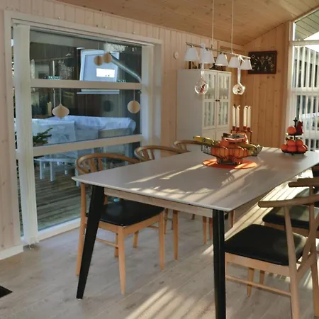 Beautiful Home In Oksbol With Sauna بيت للعطل