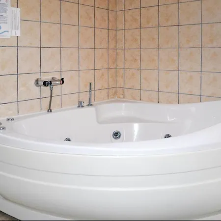 بيت للعطل Beautiful Home In Oksbol With Sauna *